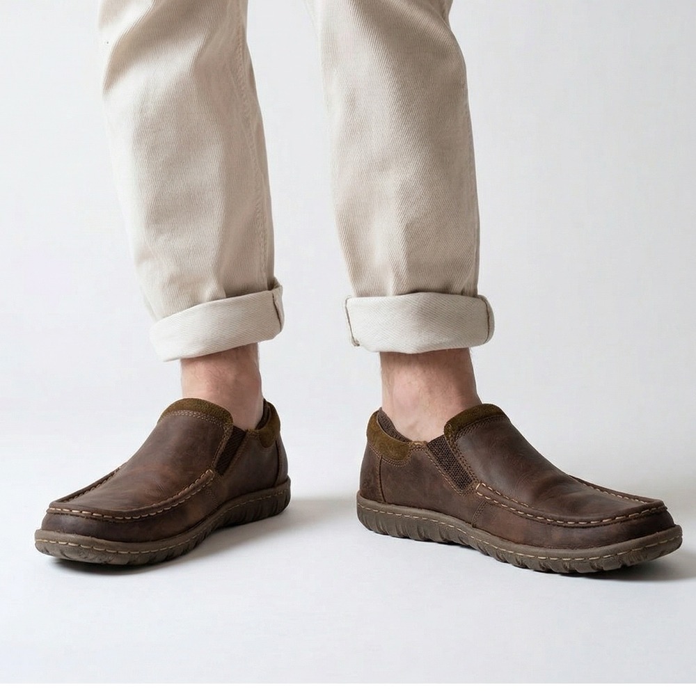 Born Slip On Loafers Mens 10 Brown Leather Suede Moc Toe Casual Shoes H65123